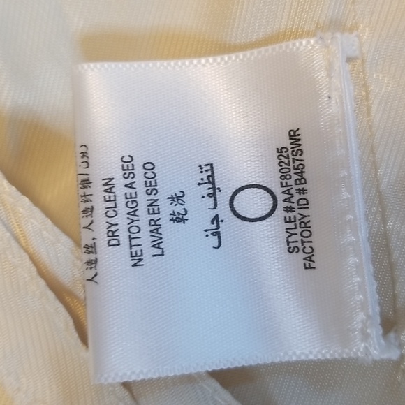 BCBG MAXAZRIA Womens Winter White Belted Short Coat Size Medium - Picture 11 of 13